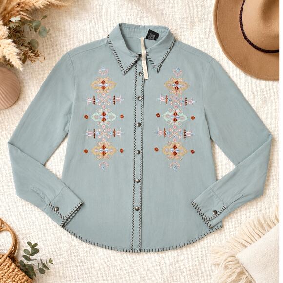 Martini Ranch Tops - MARTINI RANCH Embroidered Western Button Front Shirt Blue Large Southwestern